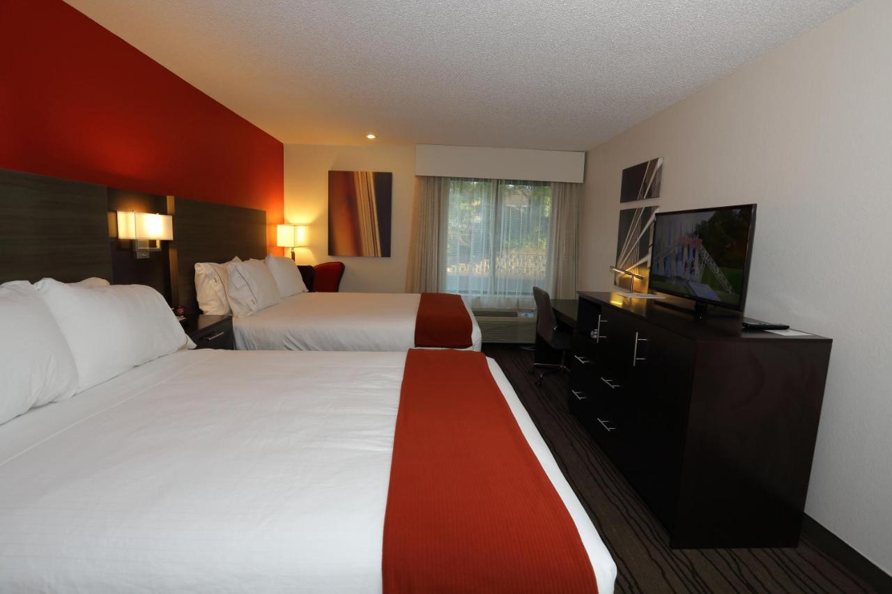 Holiday Inn Express Brentwood-South Cool Springs By Ihg Exterior photo