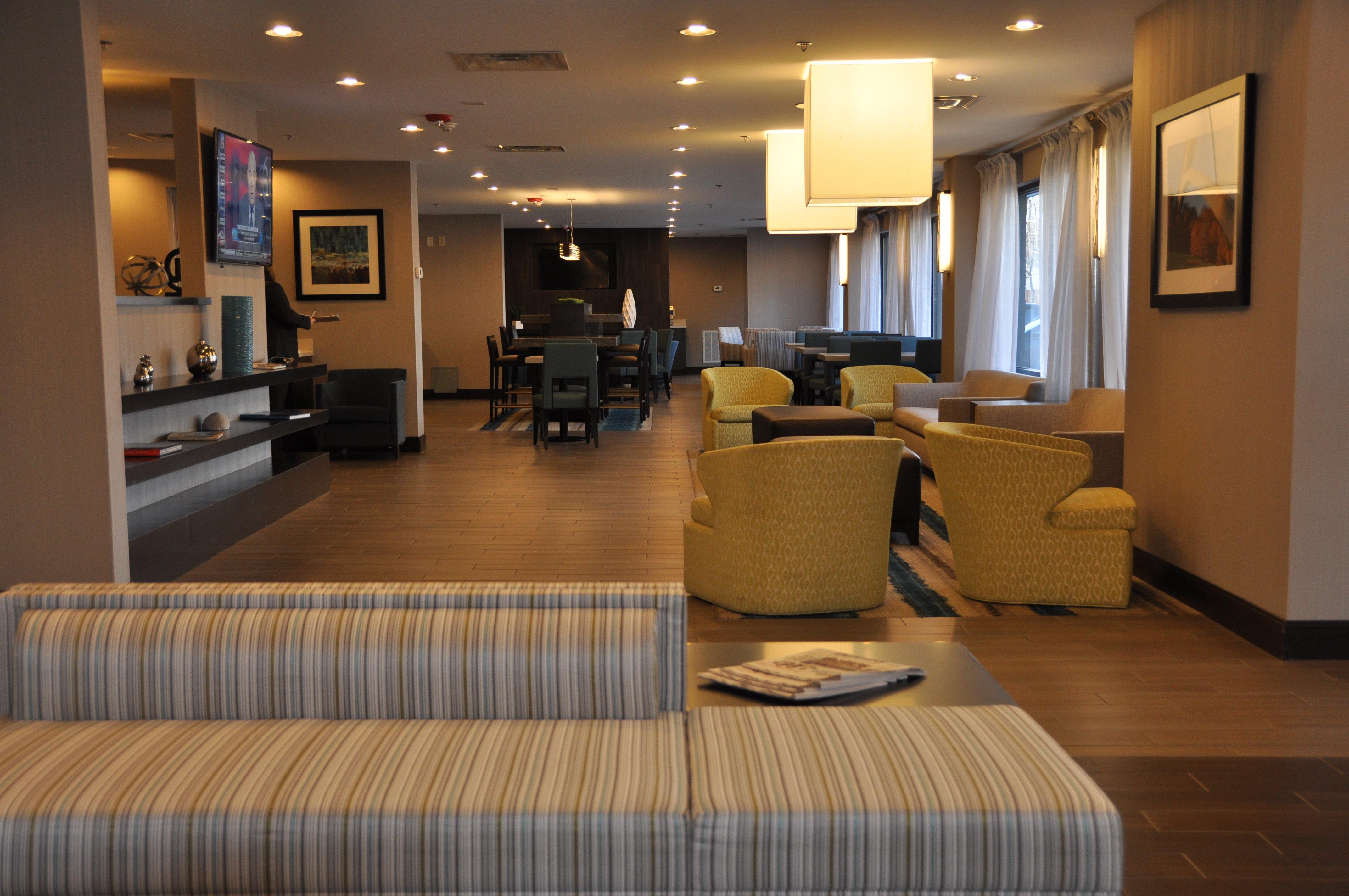Holiday Inn Express Brentwood-South Cool Springs By Ihg Exterior photo